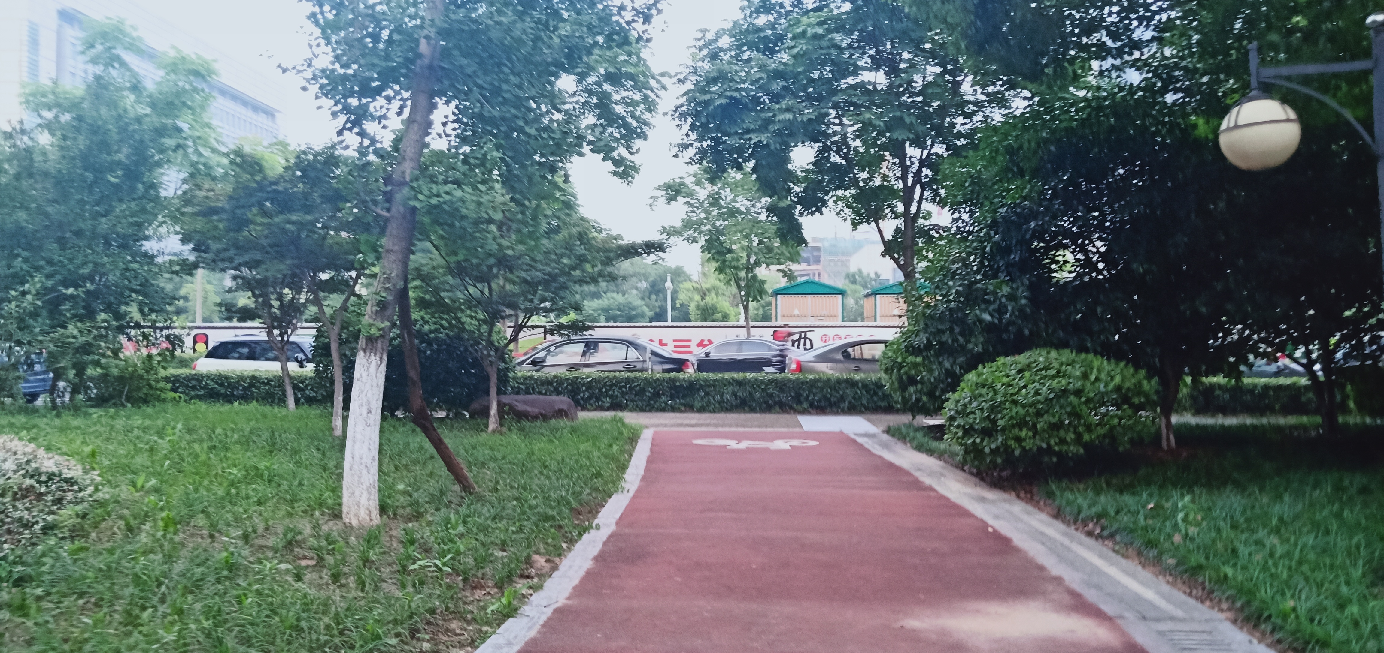 请有关部门对文奕苑小区关乎民生的应急通道做个明断!